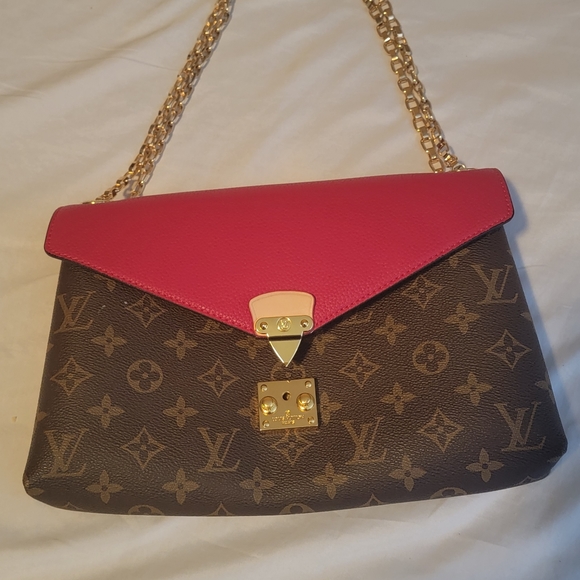Two color tone Louis Vuitton purse - Picture 1 of 3